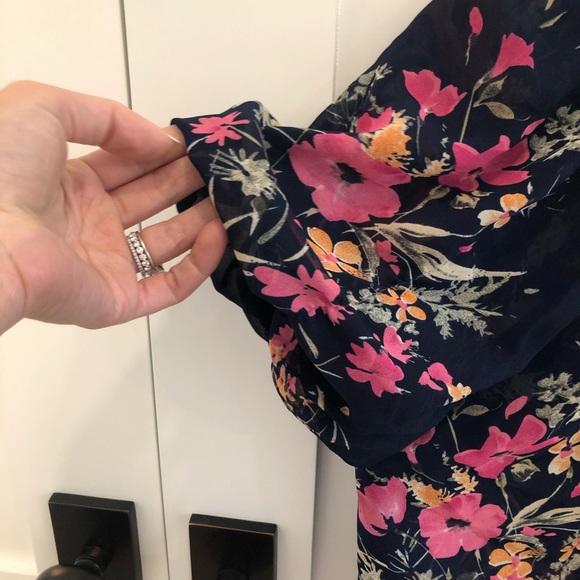 Floral chiffon top - Picture 4 of 9